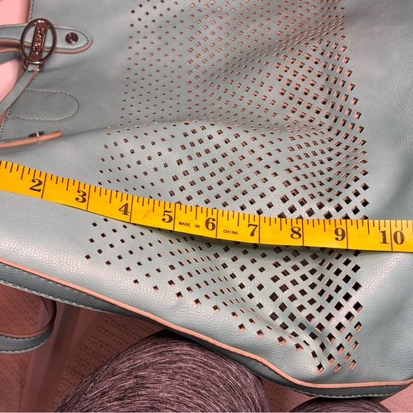 CARLOS by CARLOS Santana Mila Tote - Picture 13 of 17